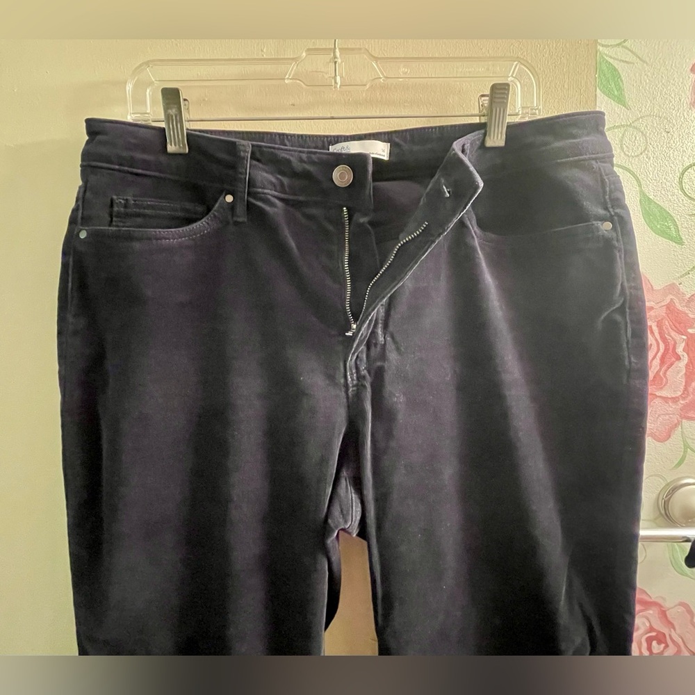 Women’s Dark Blue Corduroy Trousers
SIZE 14  /  EUC! - Picture 6 of 10